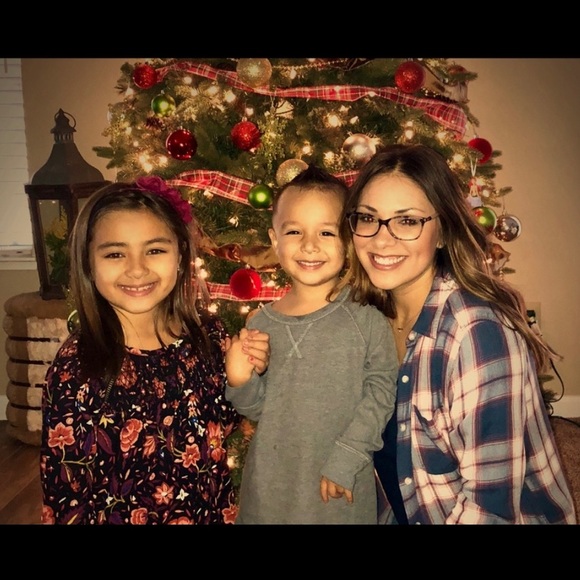 Meet your Posher, Kristy - Picture 2 of 6